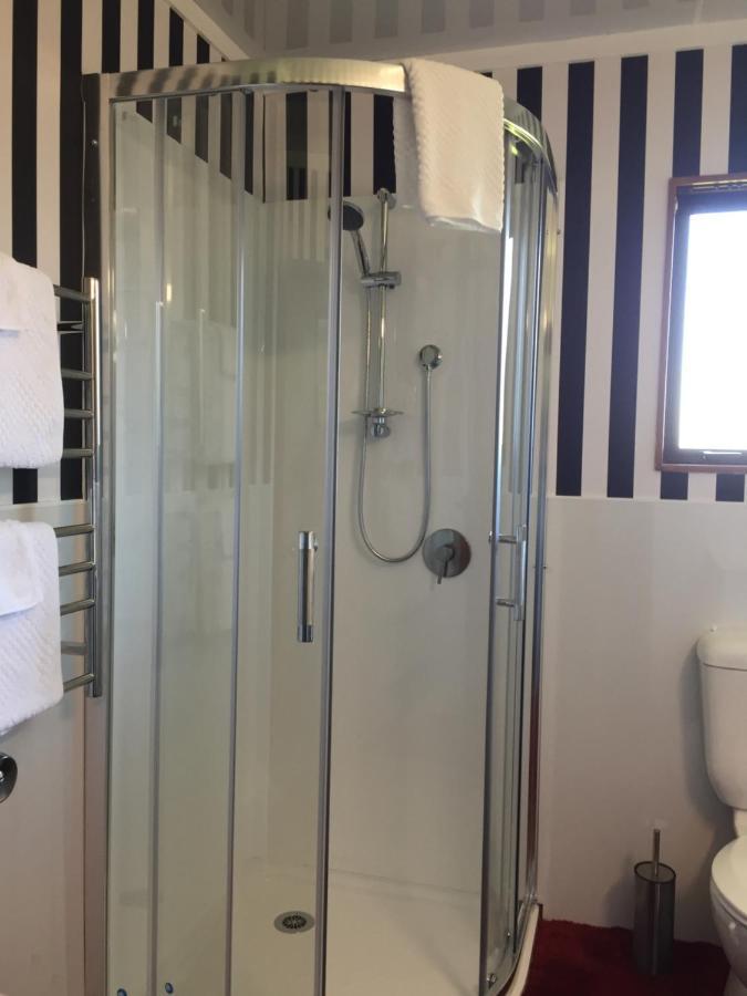 Ron And Tony'S Bed & Breakfast Tuatapere Экстерьер фото